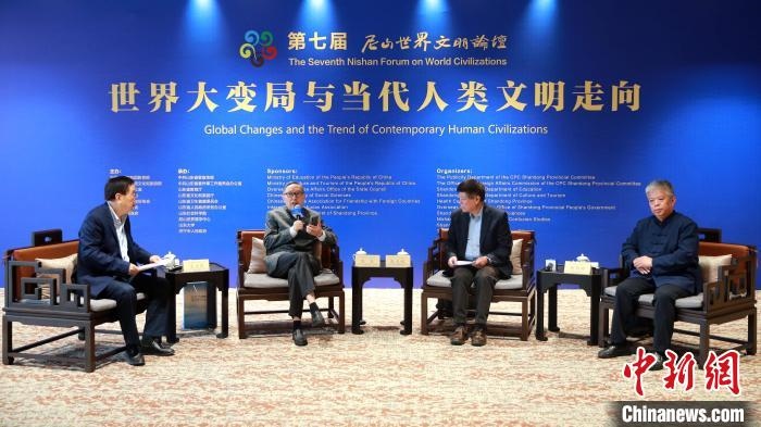 9月27日，第七屆尼山世界文明論壇首場高端對話舉行?！×籂?攝