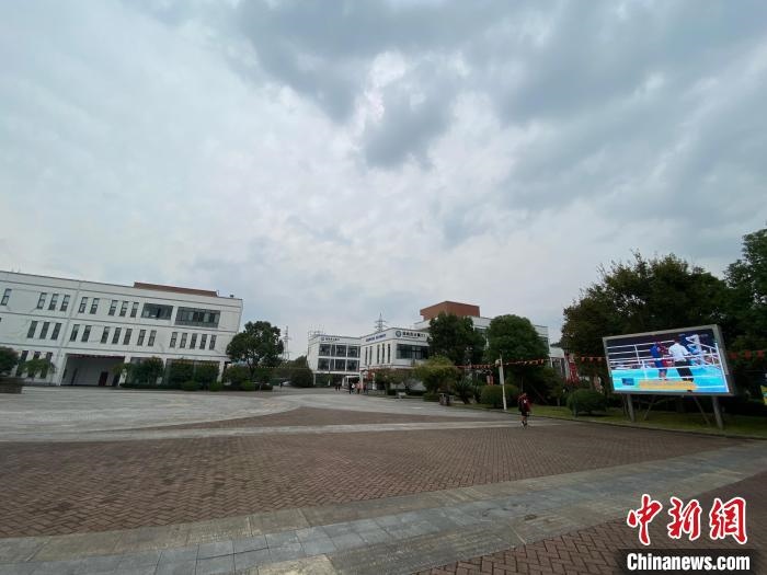 寧波市第二少年兒童業(yè)余體育學校。　林波 攝