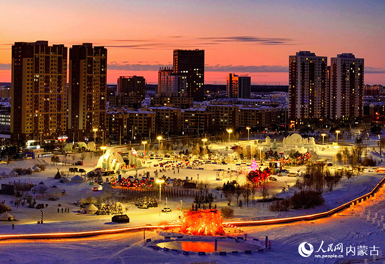 2024年12月20日拍攝的呼倫貝爾市城市越野滑雪公園景色（無人機(jī)照片）。王正攝