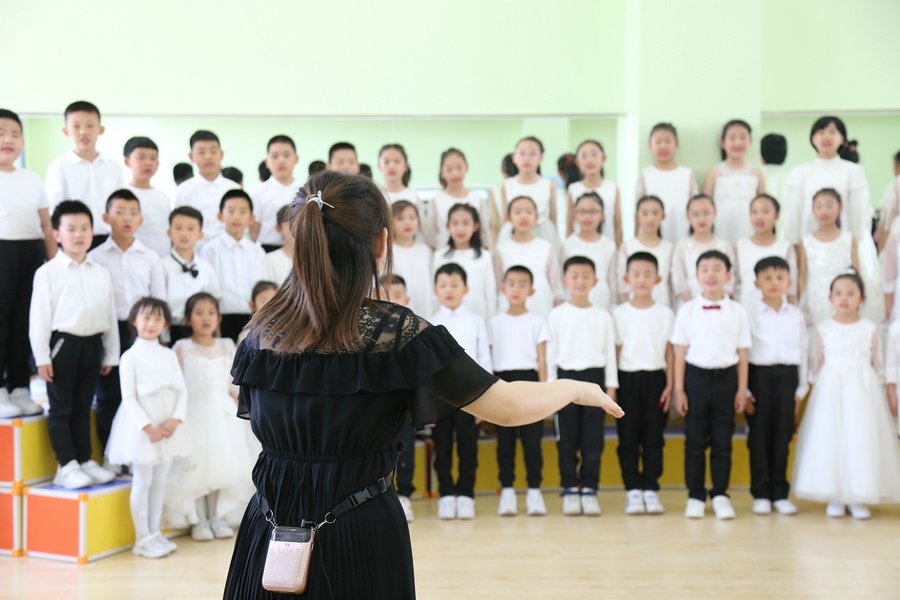 南門外小學萬達校區(qū)合唱團.JPG