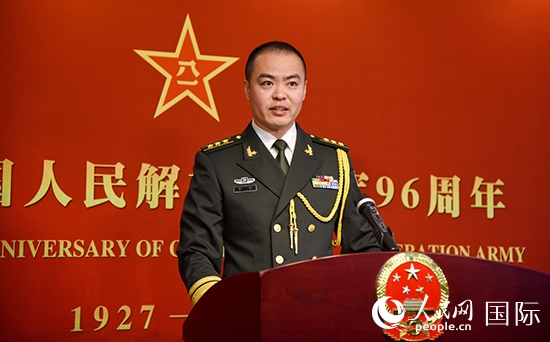 中國(guó)駐瑞典大使館李珂副武官致辭。人民網(wǎng)記者 殷淼攝