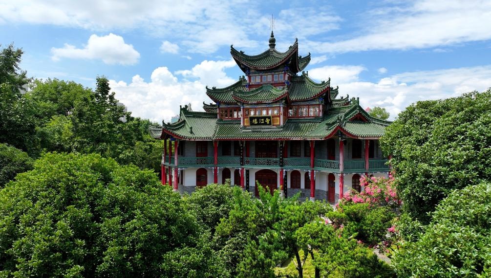 近日拍攝的陜西省漢中市博物館望江樓。新華社記者 劉瀟 攝