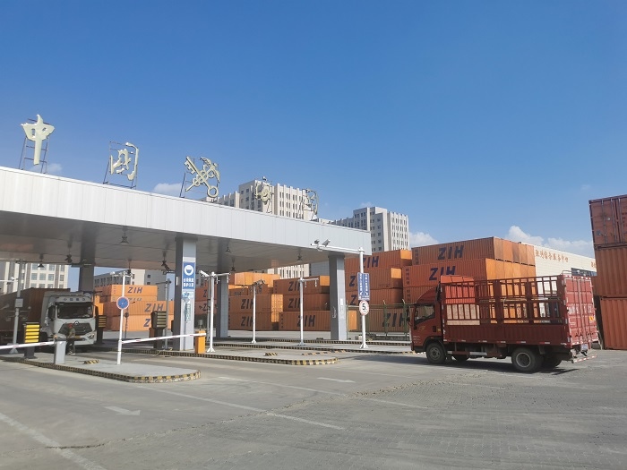 鄭州國際陸港海關(guān)監(jiān)管場所。鄭州車站海關(guān)供圖