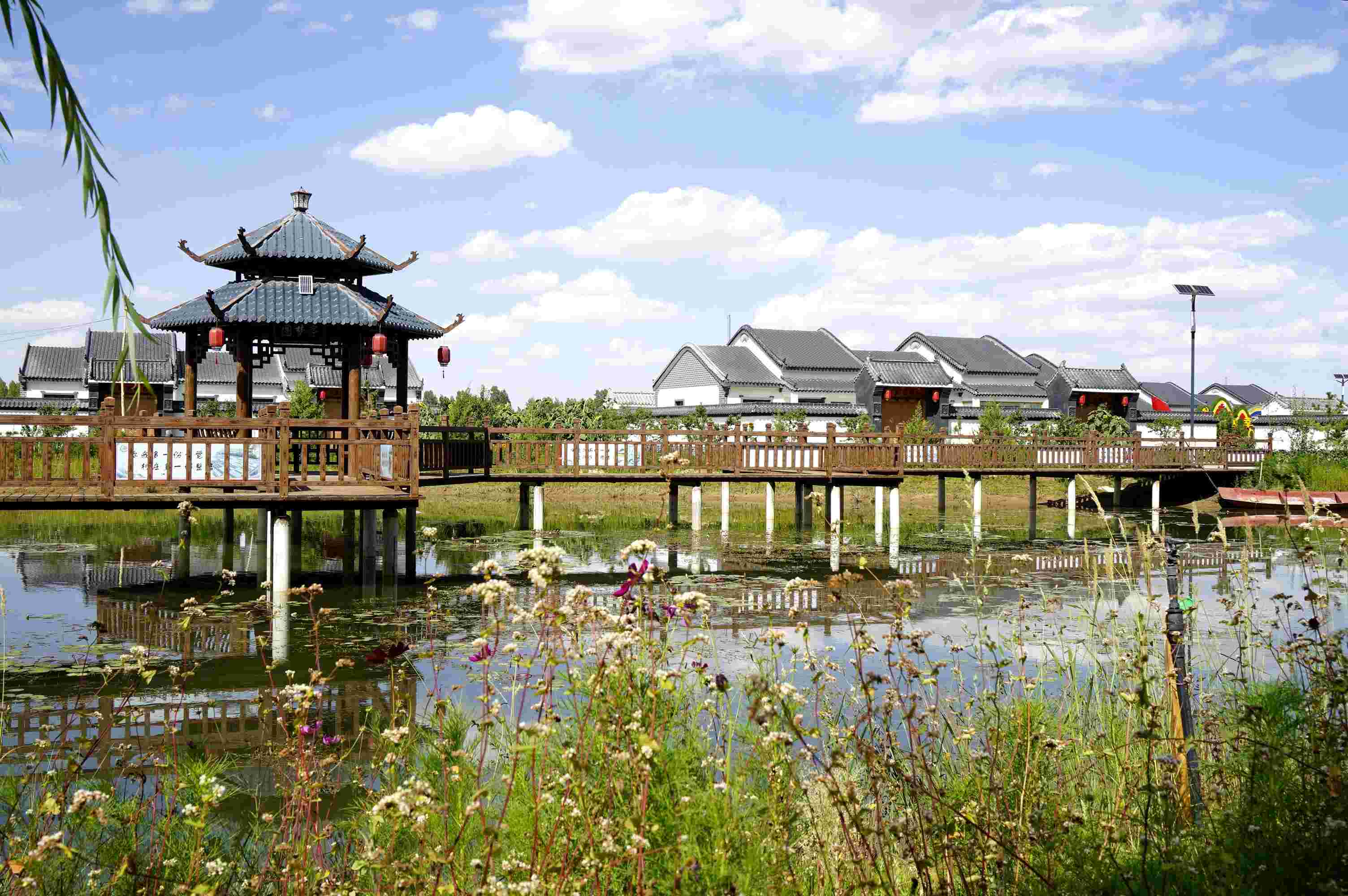 黃家堡村，筑夢(mèng)新居。張文博攝