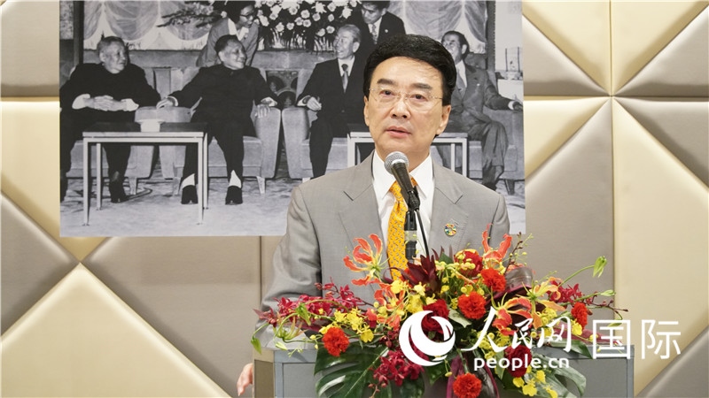 在日中國企業(yè)協會會長王家馴致祝酒詞。人民網 蔣曉辰攝