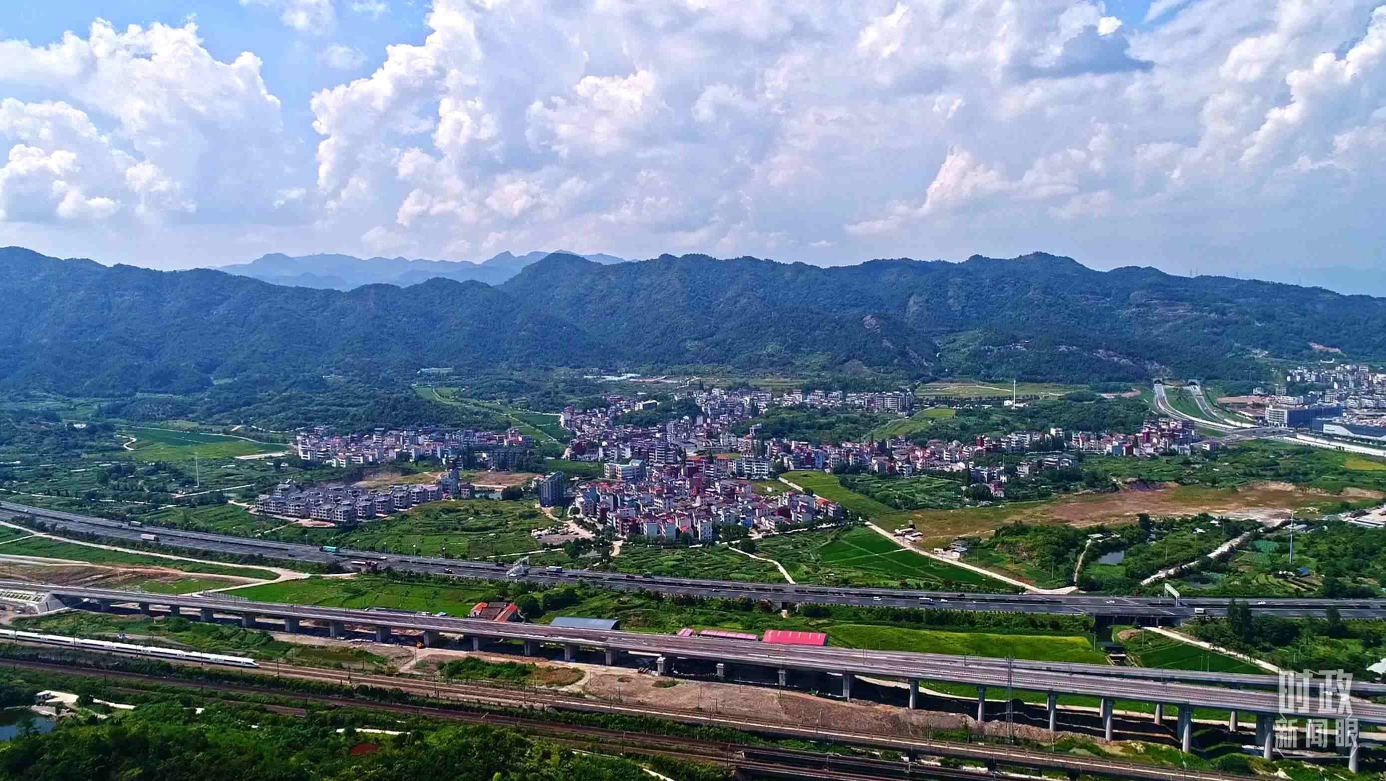 △李祖村航拍。（總臺央視記者范凱拍攝）