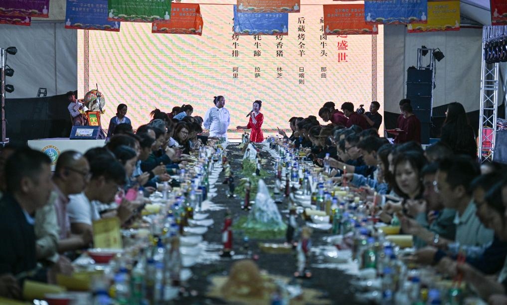 西藏味道美食體驗周活動現(xiàn)場。新華社記者晉美多吉 攝