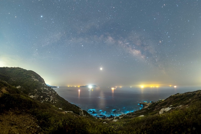 西涌國際暗夜社區(qū)夜間美景。深圳市天文臺(tái)供圖