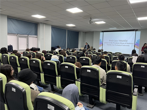 現(xiàn)場宣講中企。主辦方供圖