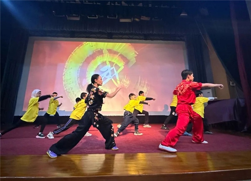 圖為2023“中華文化大樂園—埃及開羅營”閉幕式活動(dòng)現(xiàn)場(chǎng)。主辦方供圖