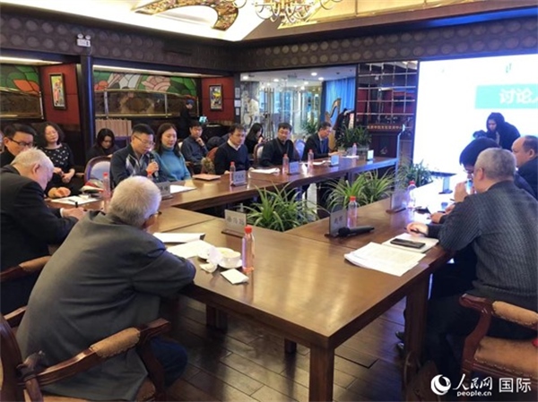 與會(huì)專家學(xué)者就拉美局勢(shì)和中拉關(guān)系展開討論。人民網(wǎng)記者 趙健攝