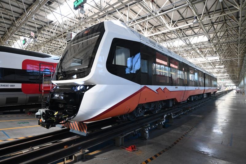 △2023年6月6日，中國中車出口阿根廷新能源輕軌車輛首列車在中車唐山公司下線。