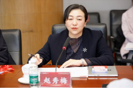 人民網輿情數據中心主任、人民在線總經理趙秀梅發(fā)言