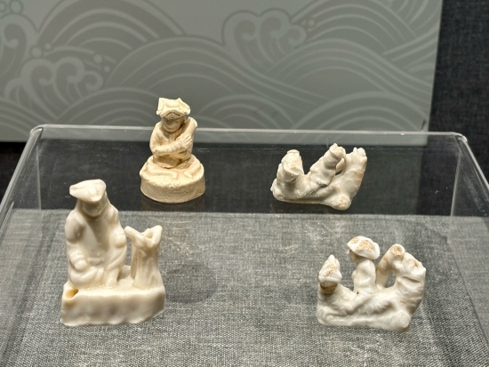 德化縣陶瓷博物館陳列的荷蘭人口哨。人民網(wǎng)記者 金慧慧攝