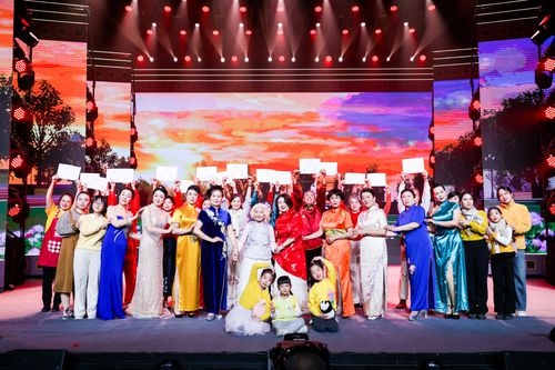 國(guó)家老年大學(xué)教學(xué)成果展演暨2024年春節(jié)特別節(jié)目。國(guó)家開放大學(xué)供圖