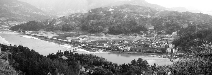 搬遷前的景寧外舍村。供圖 共享聯(lián)盟·景寧