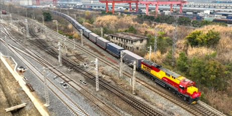 全國鐵路實行新的貨物列車運行圖。國鐵集團(tuán)供圖