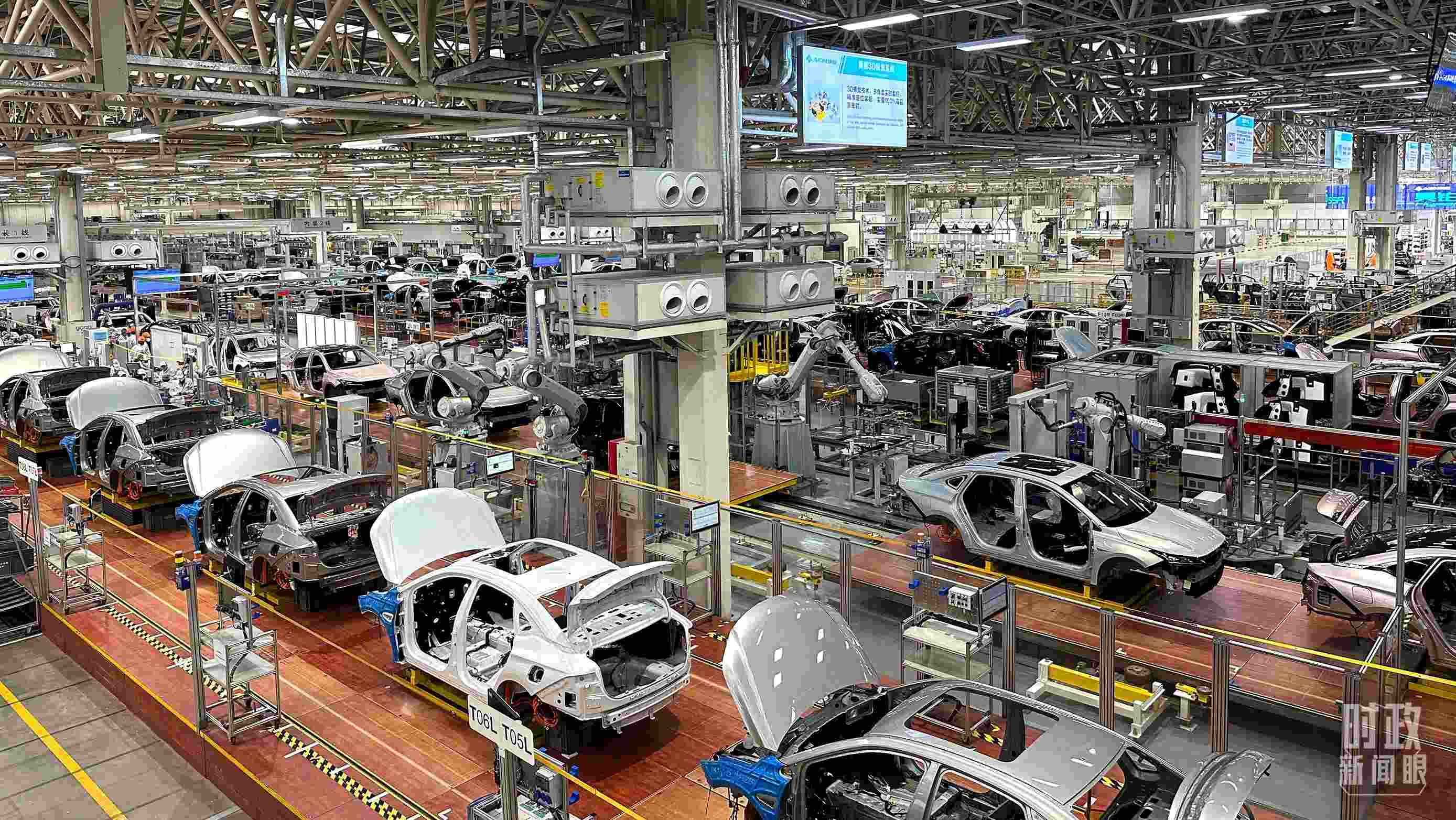 廣州廣汽埃安總裝車間智能生產(chǎn)線。2023年4月，習(xí)近平曾到這里考察。（總臺央視記者趙化拍攝）
