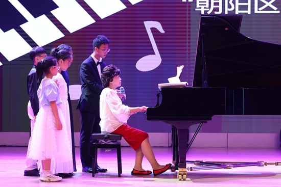 鮑蕙蕎擔(dān)任指導(dǎo)。通過專家的點(diǎn)評(píng)