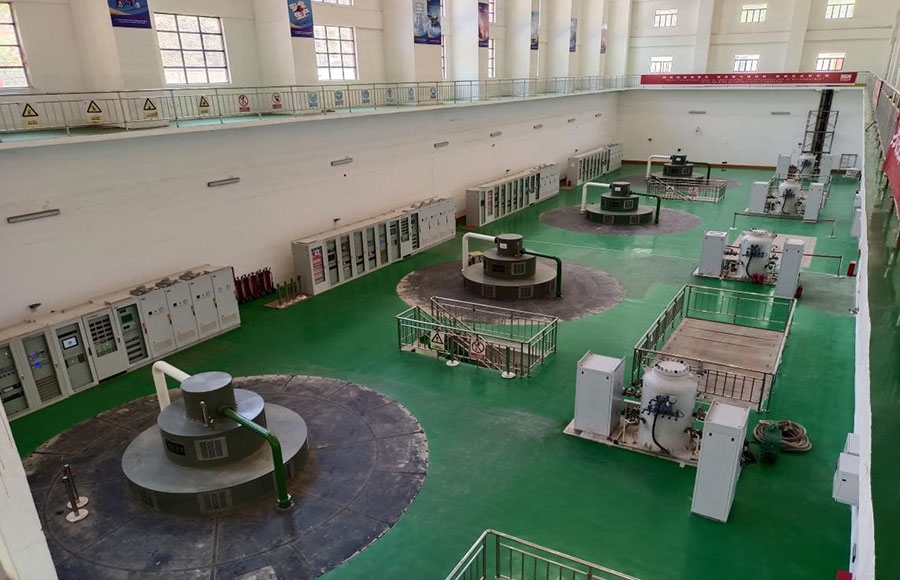  剛果（金）布桑加水電站四臺(tái)發(fā)電機(jī)組。中鐵資源集團(tuán)供圖