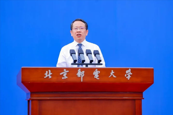 北京郵電大學(xué)校長徐坤發(fā)表講話。校方供圖