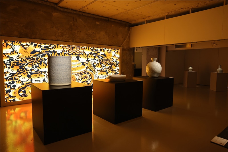 《新生萬物-中國非遺與當代設計展》展廳。陽光媒體集團供圖
