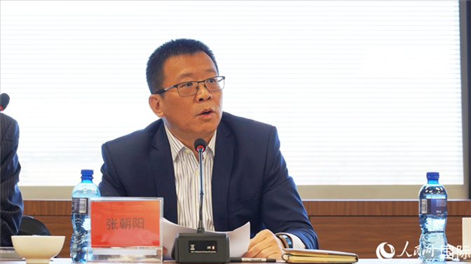 張朝陽代會長做協會上半年工作匯報。人民網 劉暢攝