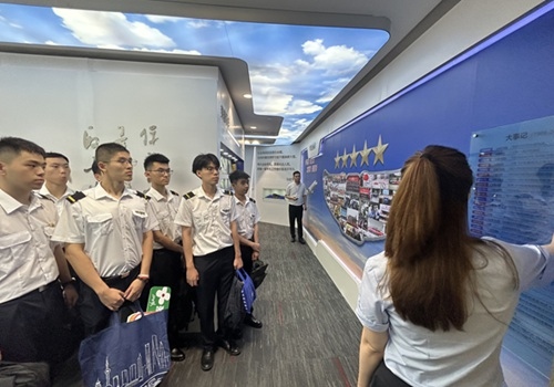 南京航空航天大學(xué)學(xué)子赴多地開展社會(huì)實(shí)踐。校方供圖