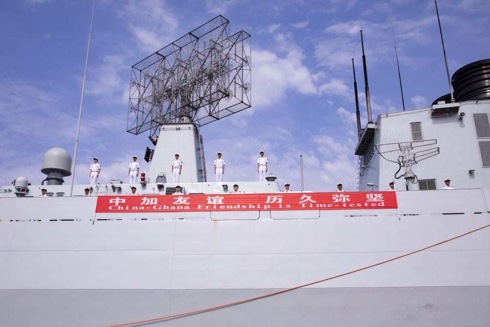2023年6月27日，中國海軍第43批護航編隊抵達加納特馬港碼頭，開始對加納進行為期4天的友好訪問。