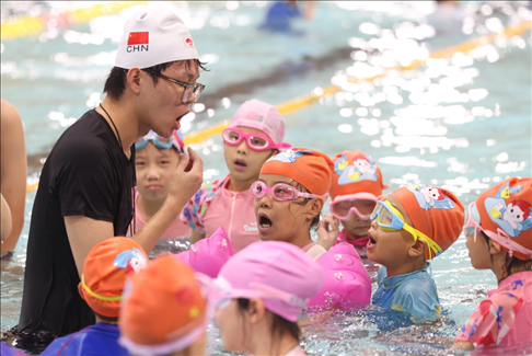 今年8月，杭州青少年活動中心與共青團杭州市濱江區(qū)委聯(lián)合主辦2024年“小候鳥”體育夏令營 杭州青少年活動中心供圖