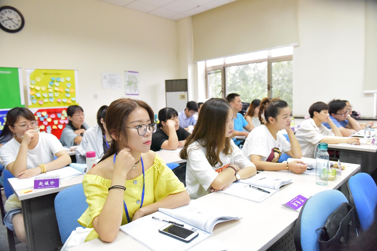 2018年8月，浦江縣實驗小學(xué)教育集團、浦陽二小教育集團組織骨干教師到清華大學(xué)研學(xué)（資料圖片）