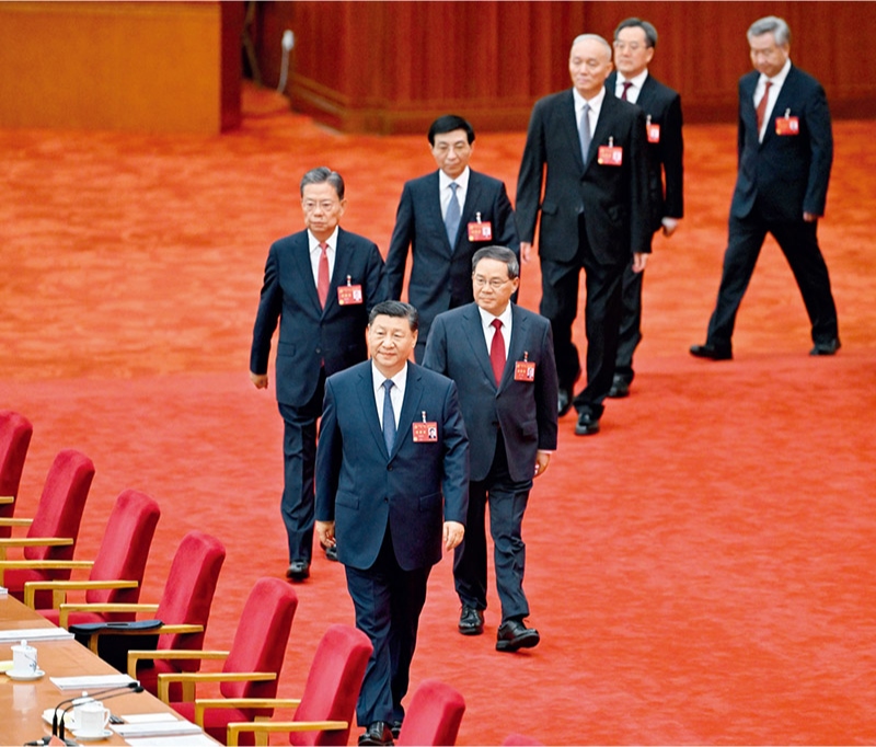 中國(guó)共產(chǎn)黨第二十屆中央委員會(huì)第三次全體會(huì)議，于2024年7月15日至18日在北京舉行。這是習(xí)近平、李強(qiáng)、趙樂際、王滬寧、蔡奇、丁薛祥、李希等步入會(huì)場(chǎng)。 新華社記者 岳月偉/攝