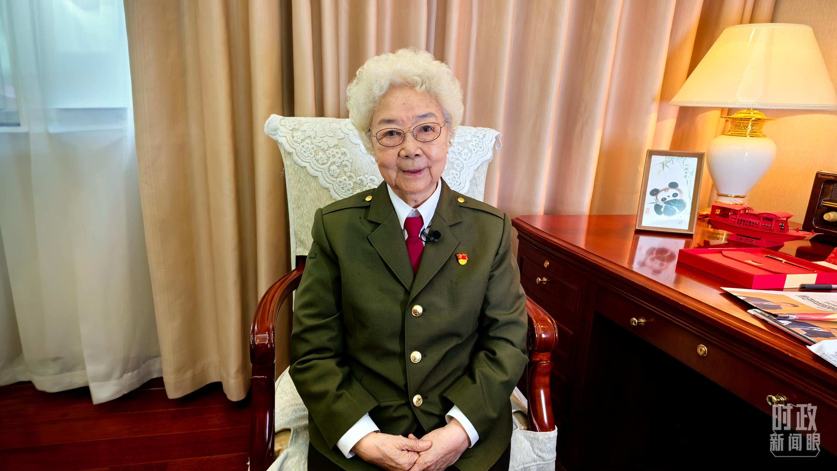 “人民藝術(shù)家”國家榮譽(yù)稱號獲得者田華。（總臺央視記者史偉拍攝）