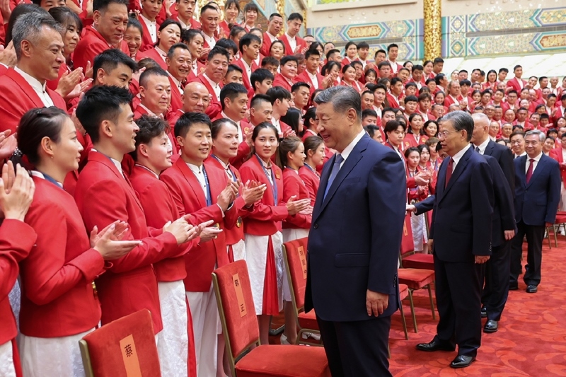 2024年8月20日，習(xí)近平總書記在人民大會(huì)堂接見第33屆夏季奧林匹克運(yùn)動(dòng)會(huì)中國(guó)體育代表團(tuán)全體成員。