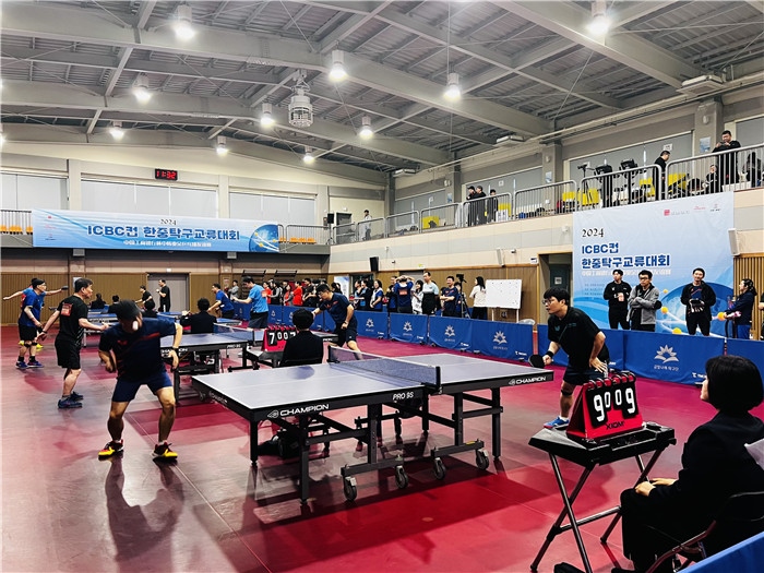 圖為中韓業(yè)余乒乓球友誼賽現(xiàn)場。 首爾中國文化中心供圖