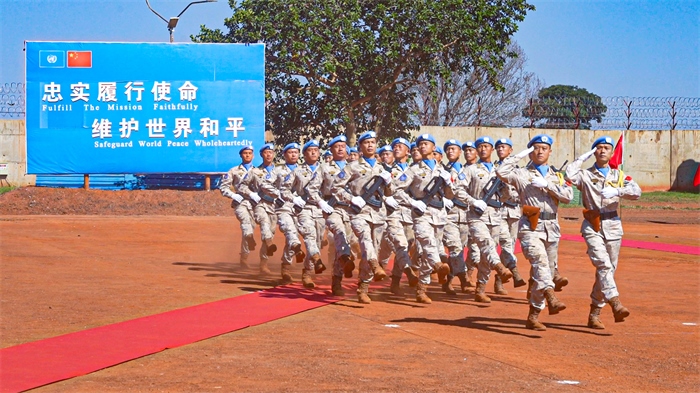 分列式接受各國來賓檢閱。王軍杰攝
