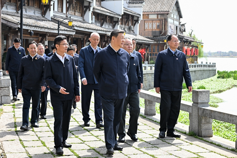 2024年3月19日，習(xí)近平總書記在湖南常德河街考察。