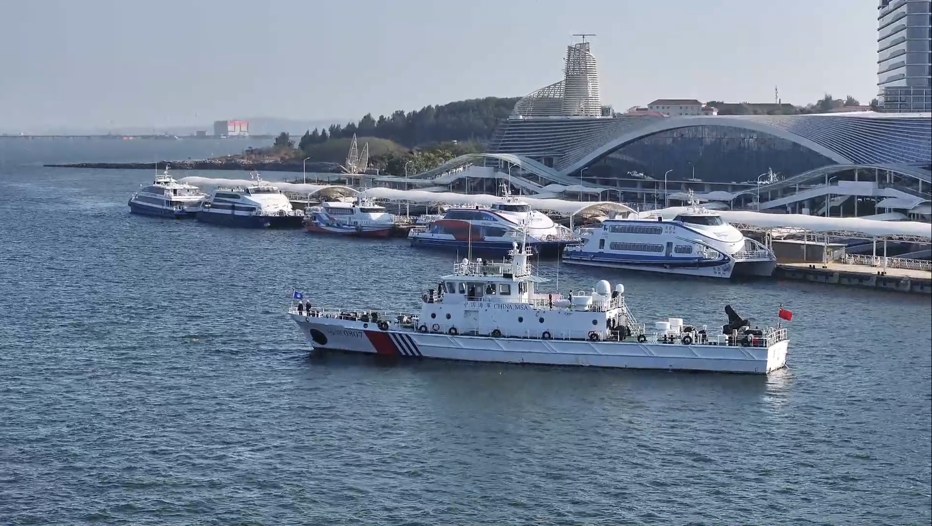 廈金“小三通”客運(yùn)航線創(chuàng)復(fù)航以來單日客流量新高。廈門海事局供圖