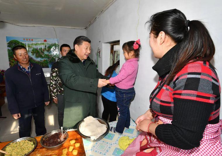 2017年1月24日，習(xí)近平總書記在河北張家口張北縣德勝村看望慰問。