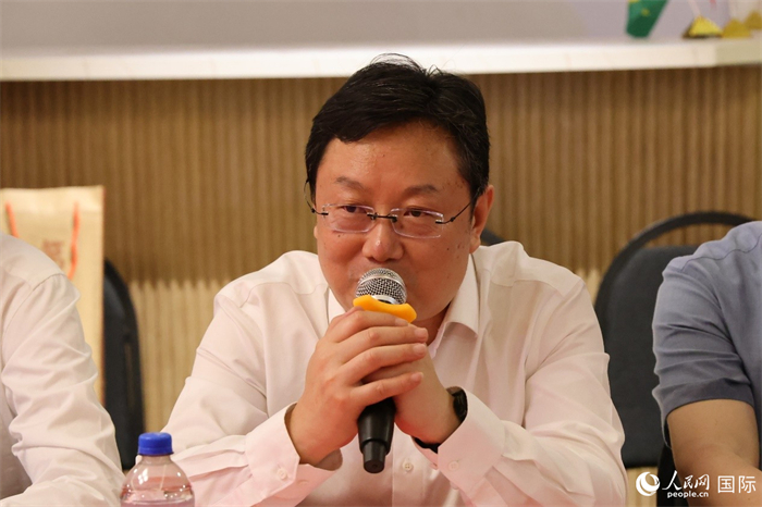 山東省濰坊市副市長(zhǎng)狄波在座談會(huì)上致辭。人民網(wǎng)記者 陳海琪攝