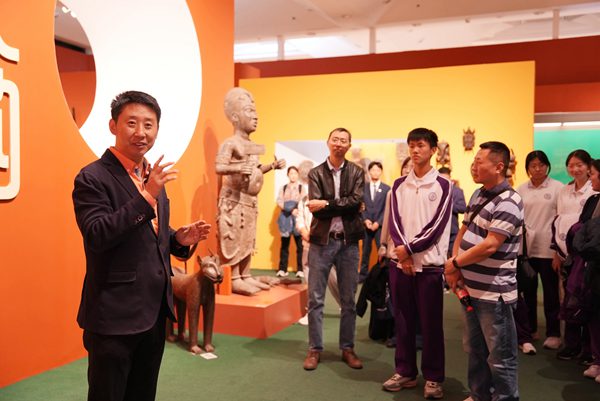 清華附中永豐學(xué)校家校共育活動舉行。校方供圖