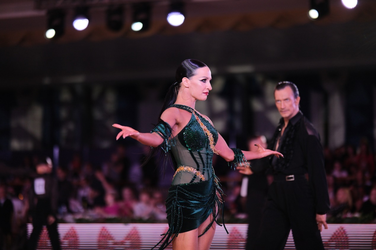 第七屆“克里姆林宮杯”國標(biāo)舞錦標(biāo)賽現(xiàn)場。于子恒攝