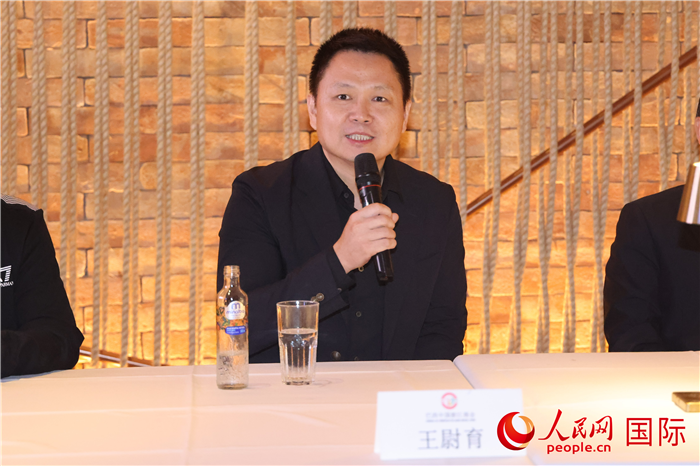 中國(guó)駐里約熱內(nèi)盧總領(lǐng)館副總領(lǐng)事王尉育在座談會(huì)上致辭。 人民網(wǎng)記者 時(shí)元皓攝